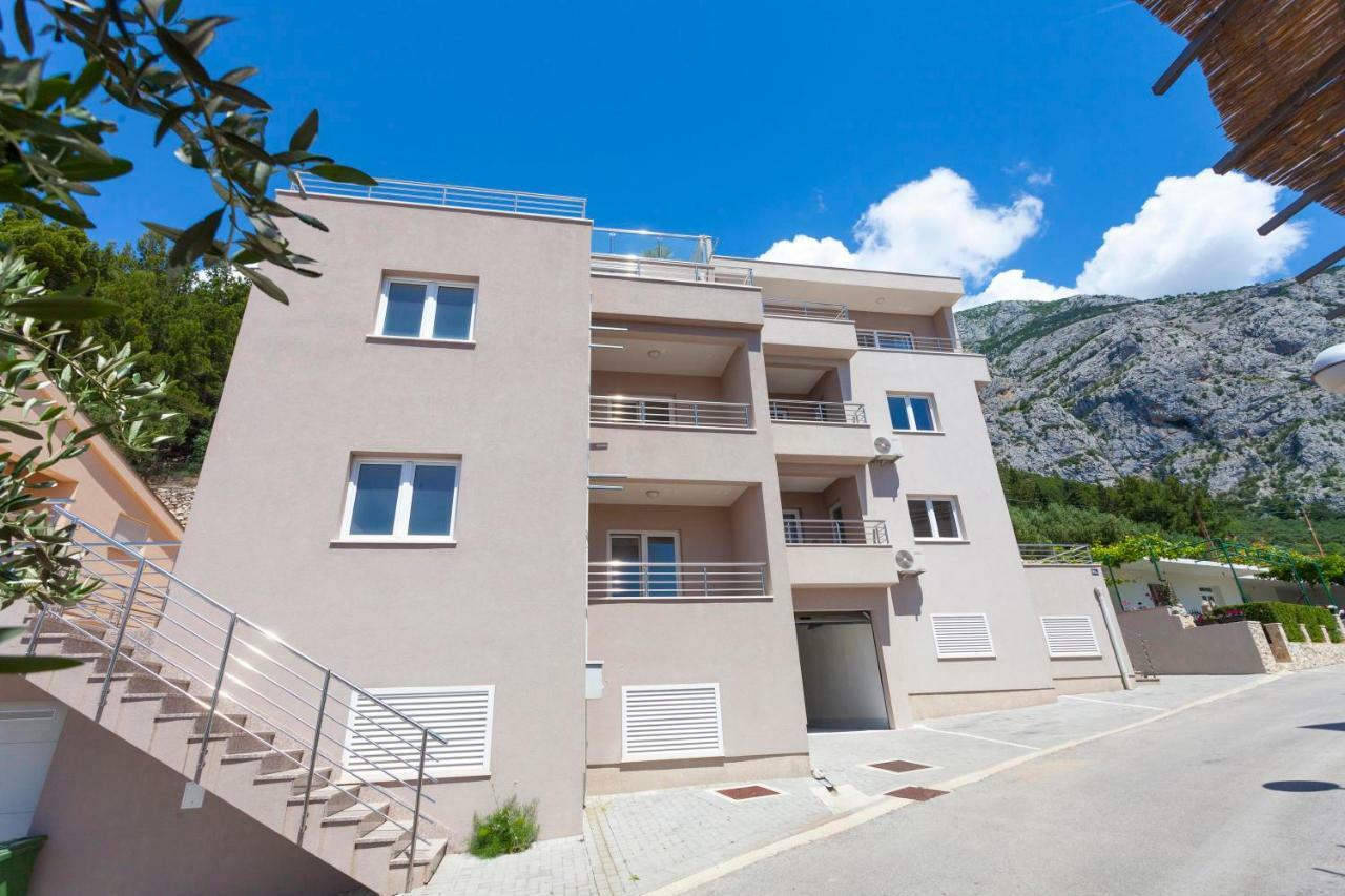 Apartments Dora Makarska Exterior foto